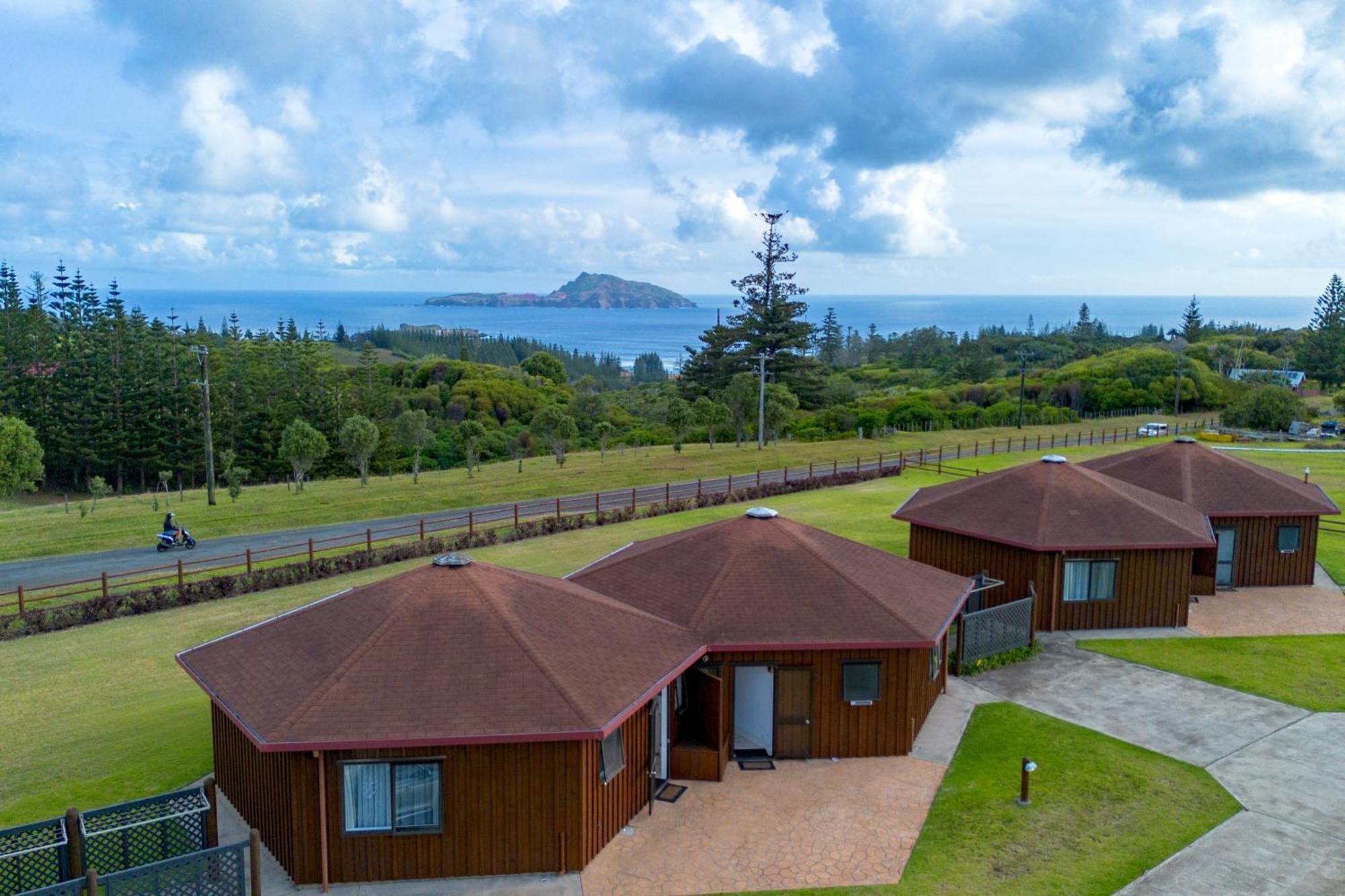 Ocean Breeze Cottages Burnt Pine Eksteriør bilde