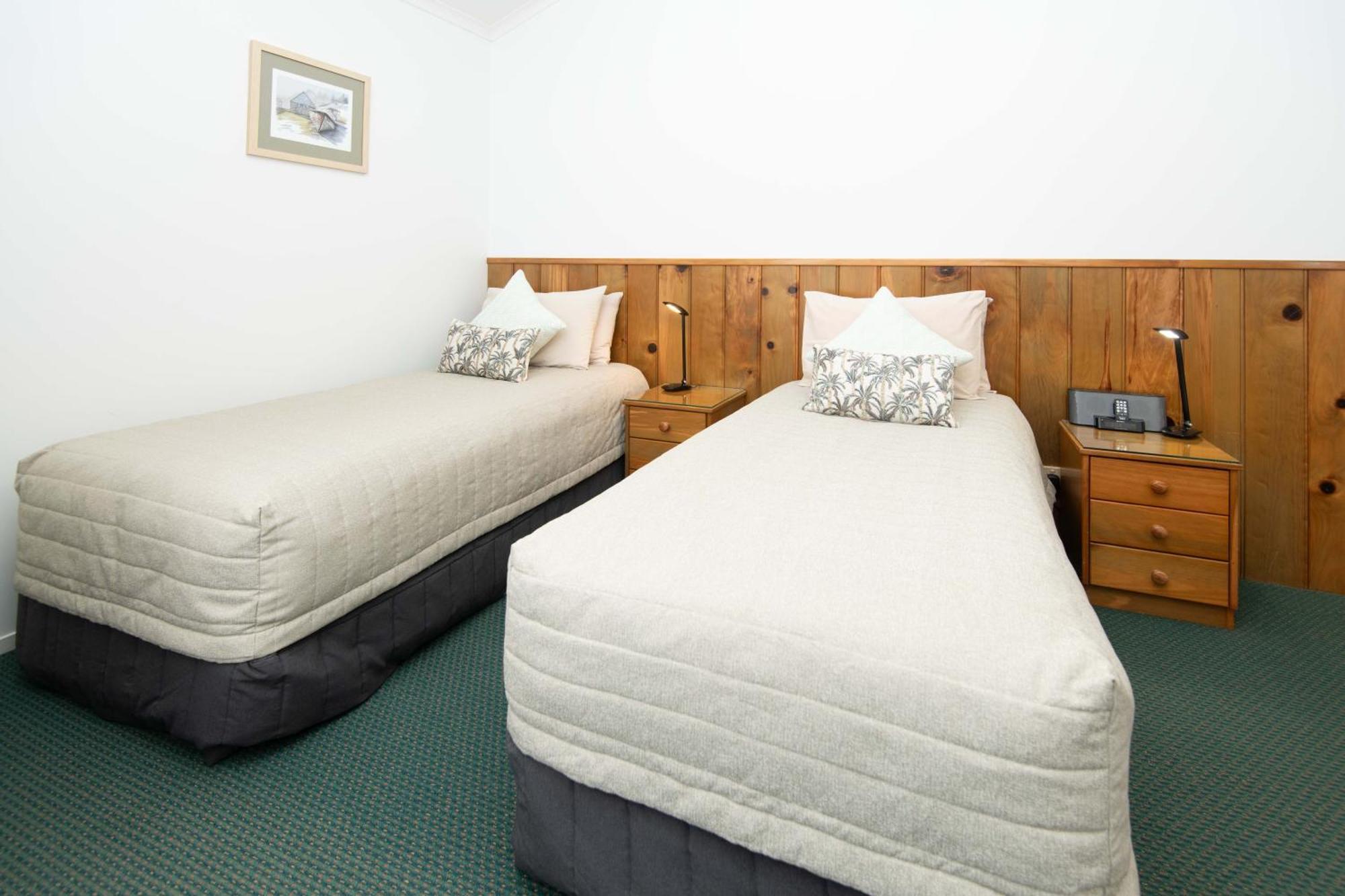Ocean Breeze Cottages Burnt Pine Eksteriør bilde
