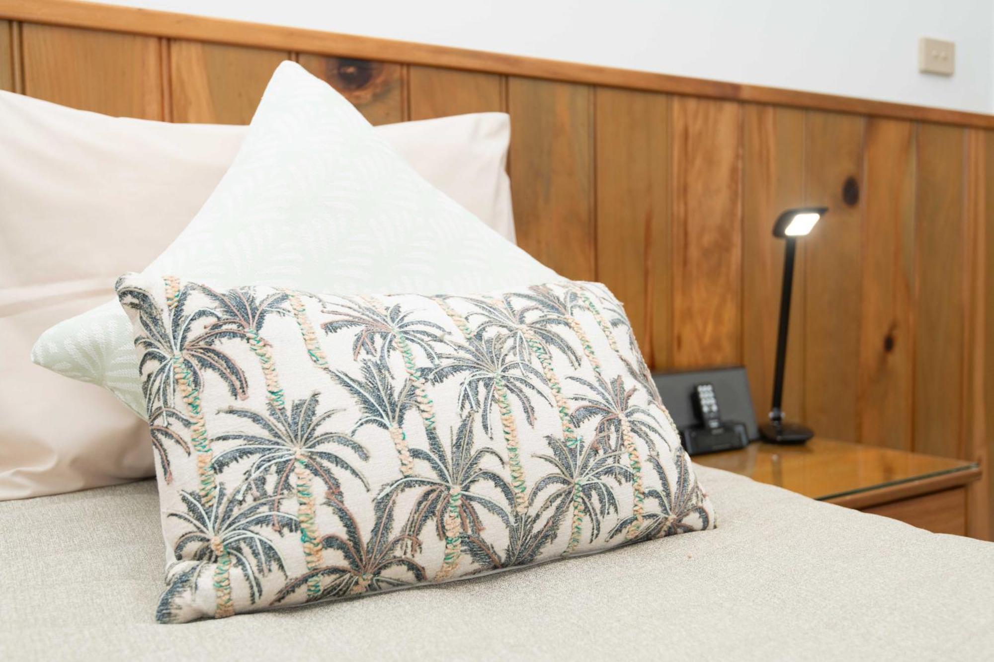 Ocean Breeze Cottages Burnt Pine Eksteriør bilde